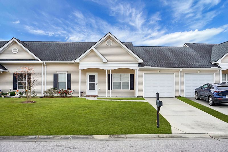 303 Dupont Way, Summerville, SC 29485