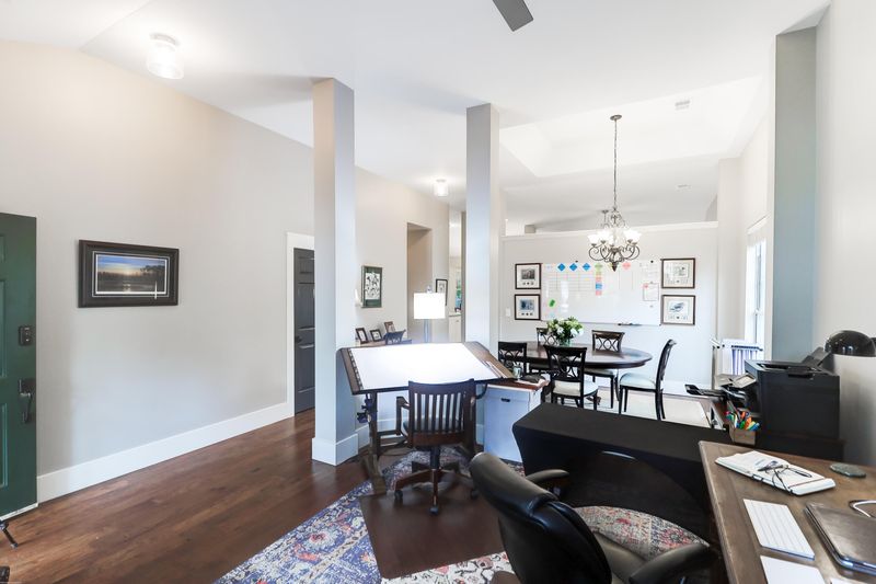 1949 Oak Tree Ln, Mount Pleasant, SC 29464