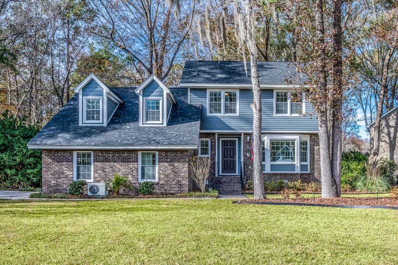 104 Ravenwood Ct, Summerville, SC 29485