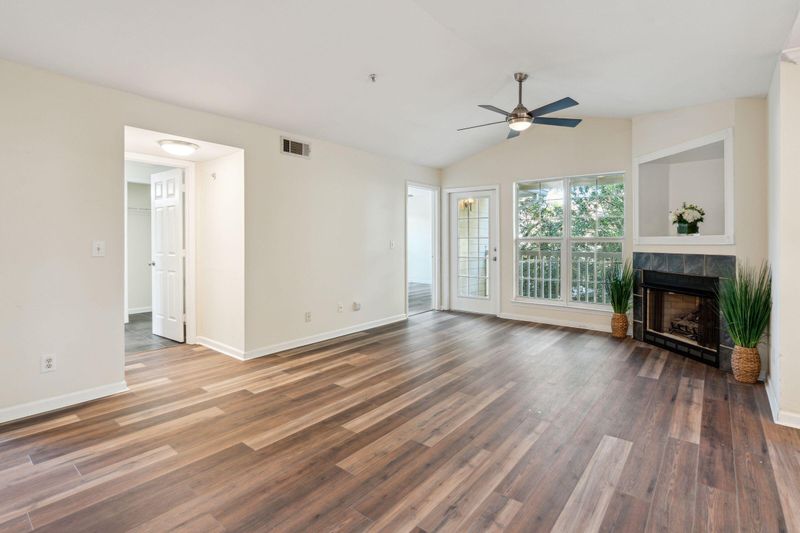 700 Daniel Ellis Dr #8301, Charleston, SC 29412