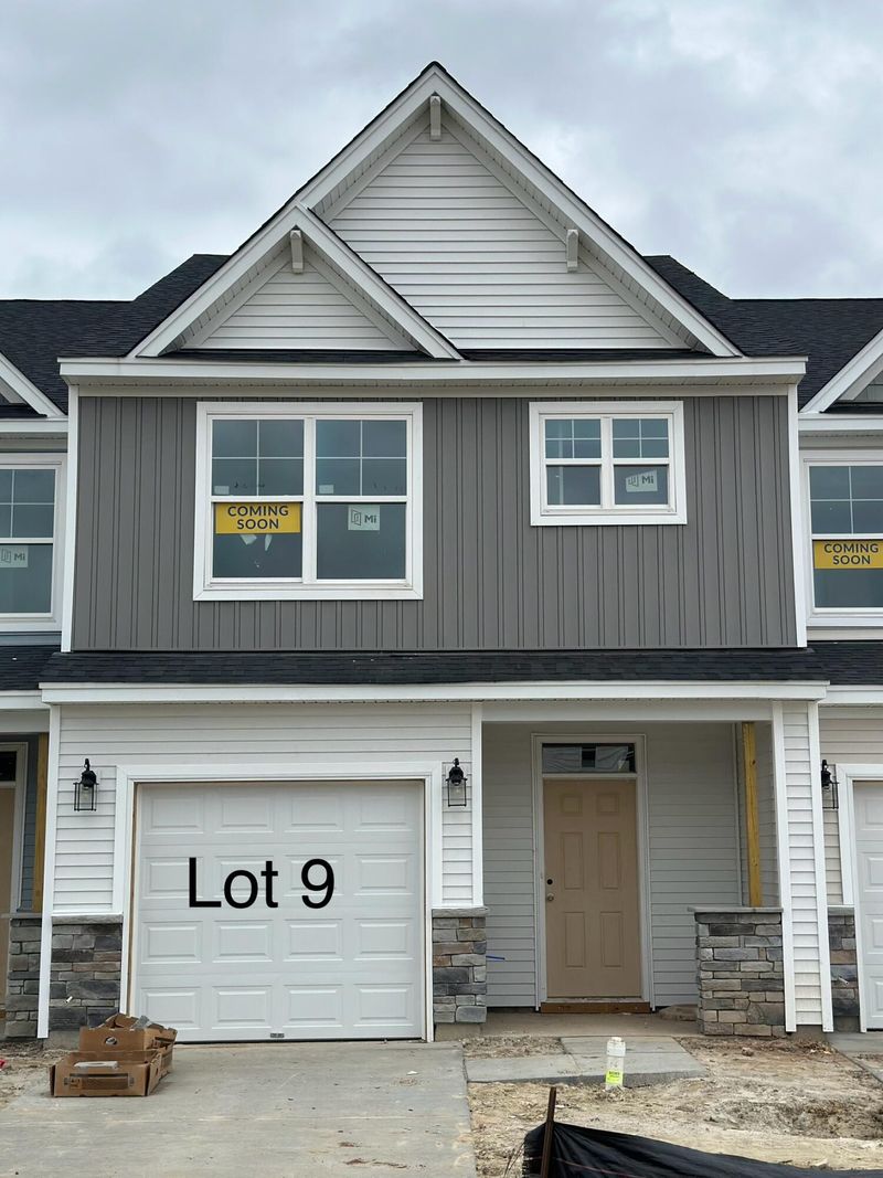 445 Duskywing Dr, Goose Creek, SC 29445