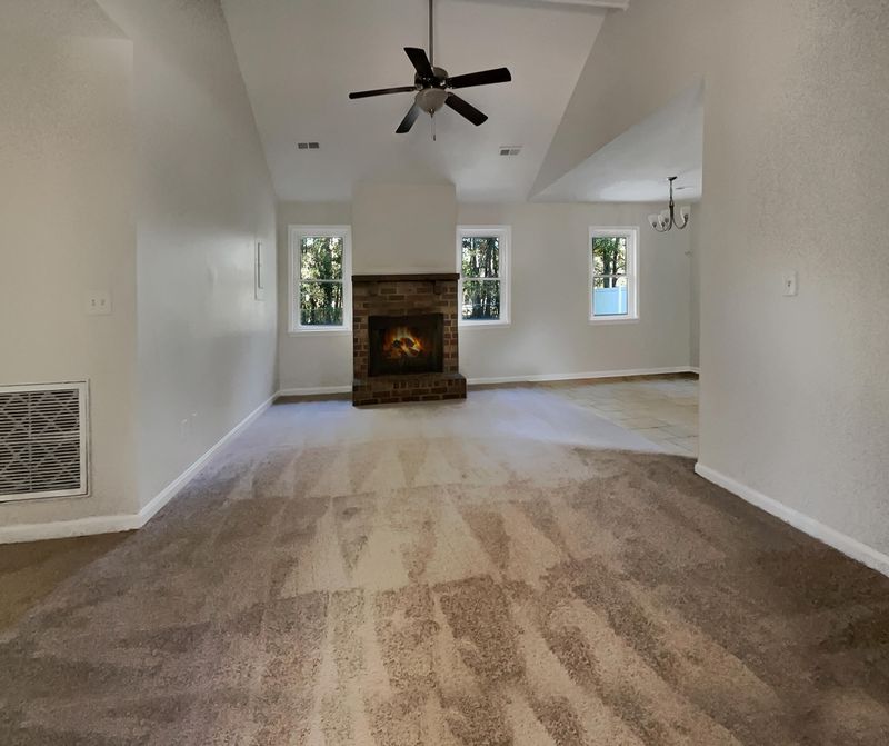 110 Shamrock Dr, Summerville, SC 29483