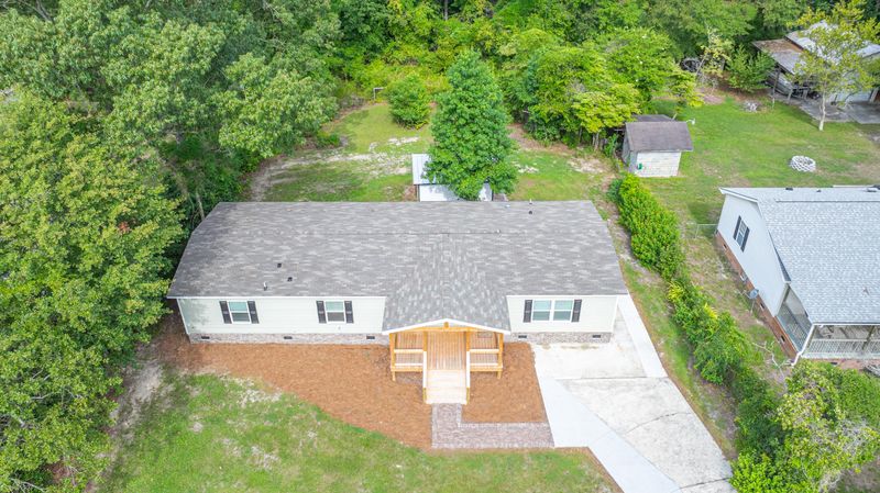 1107 Longpoint Rd, Cross, SC 29436