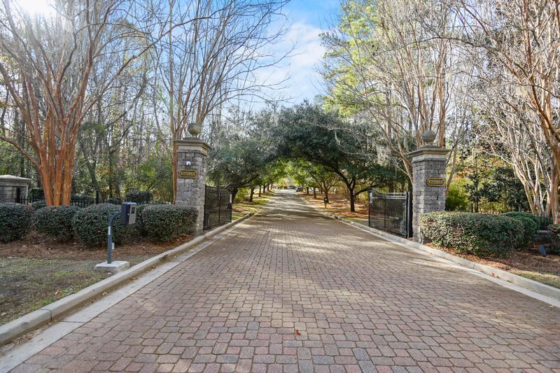 1007 Willington Dr, Ridgeville, SC 29472