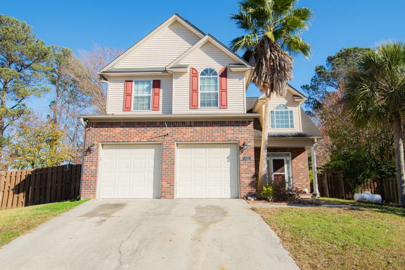 121 Seneca Cir, Goose Creek, SC 29445