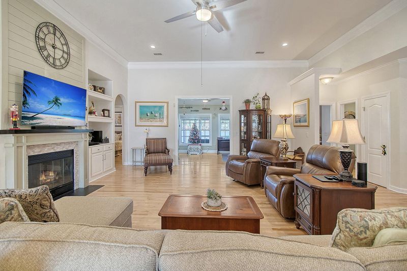 2787 Carolina Isle Dr, Mount Pleasant, SC 29466