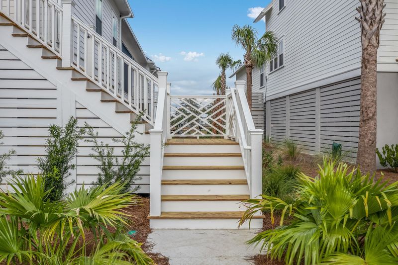 8334 Jack Island Dr, Johns Island, SC 29455