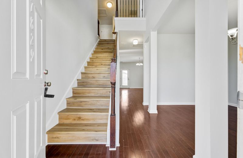 7829 Jean Rebault Dr, North Charleston, SC 29420