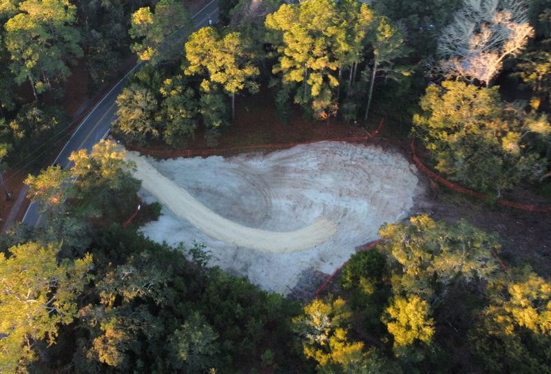 1024 S Pinckney St, Mcclellanville, SC 29458
