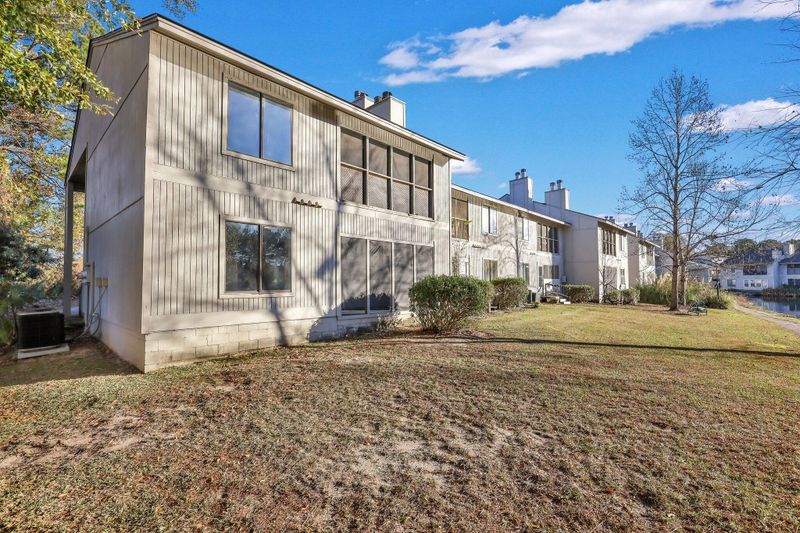 104 Greenmeadow Dr, Goose Creek, SC 29445