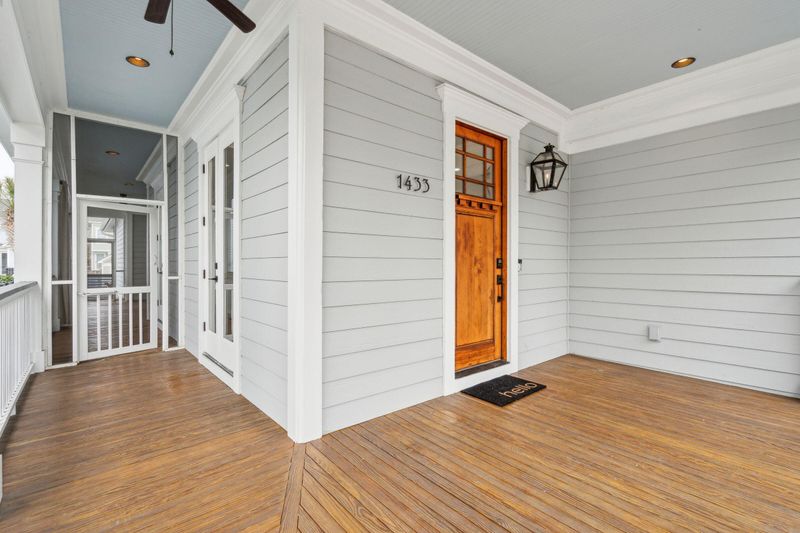 1433 Lettered Olive Ln, Mount Pleasant, SC 29464