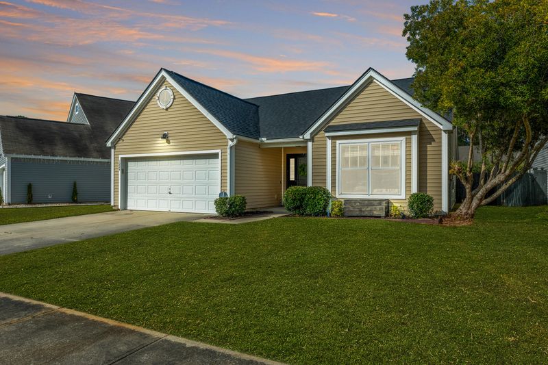 1224 Wando Shores Dr, Charleston, SC 29492