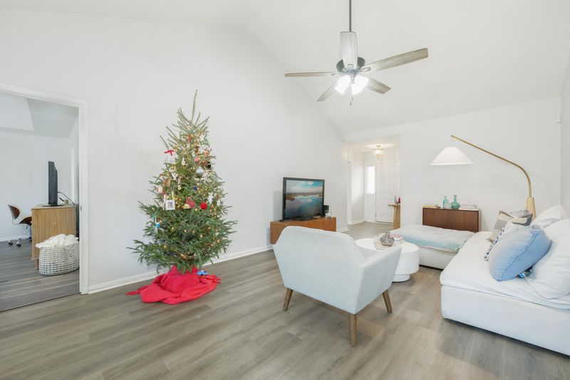 1224 Wando Shores Dr, Charleston, SC 29492