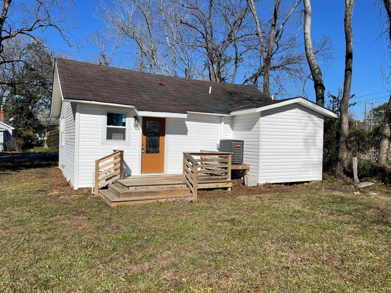1907 Redwood St, North Charleston, SC 29405