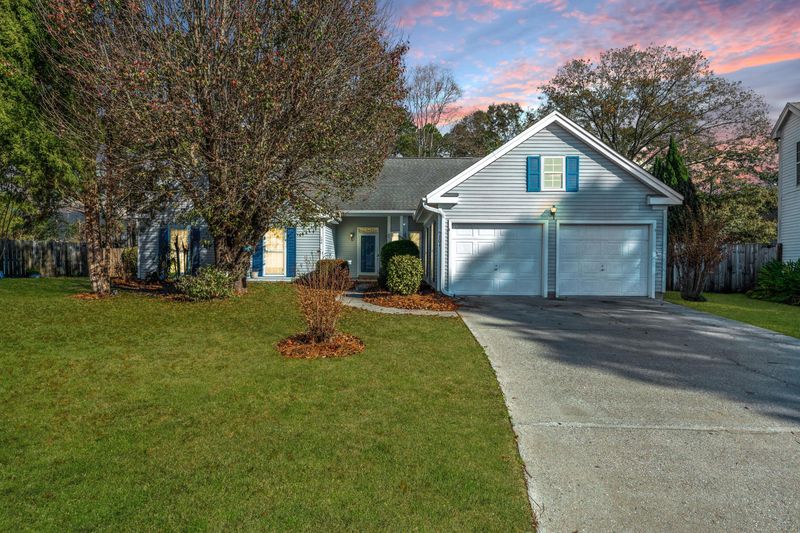 104 Durrell Ct, Goose Creek, SC 29445
