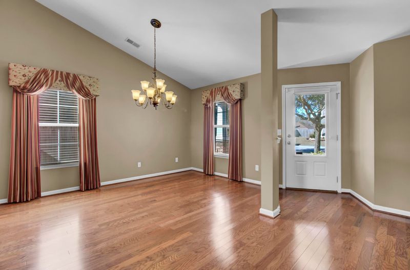 8216 Little Sydneys Way, North Charleston, SC 29406