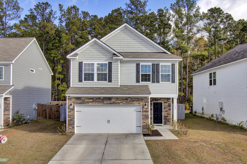 180 Daniels Creek Cir, Goose Creek, SC 29445