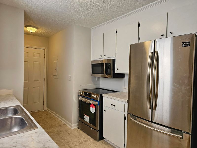 104 Juniper Ct, Moncks Corner, SC 29461