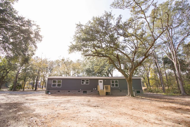 411 Caties View Way, Moncks Corner, SC 29461