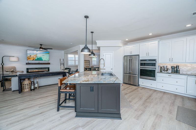 1213 Woodsage Dr, Hanahan, SC 29410