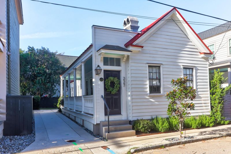 227 Nassau St, Charleston, SC 29403