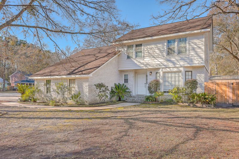 105 Egret Ln, Summerville, SC 29485