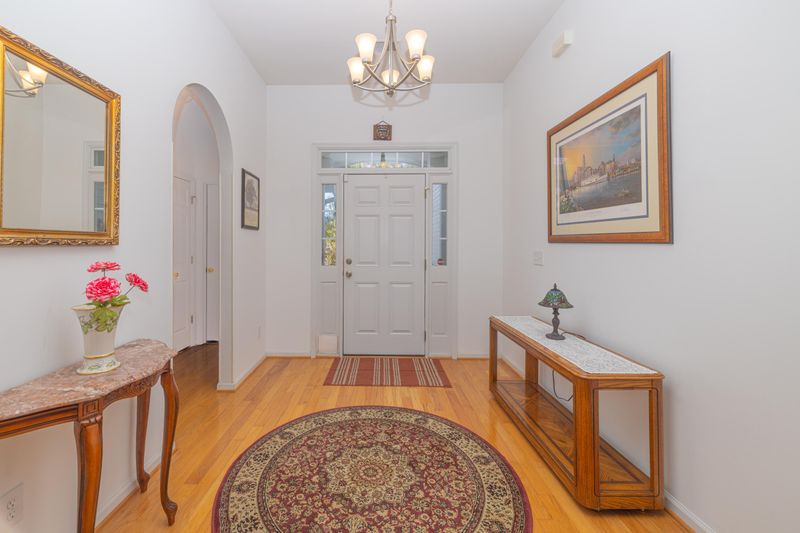 837 Paran Oaks Dr, Charleston, SC 29414