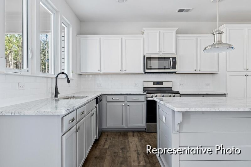 1530 Homecoming Blvd #16-1, Ravenel, SC 29470