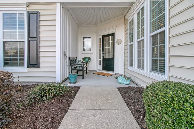 369 Oyster Bay Dr, Summerville, SC 29486