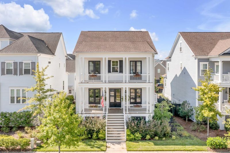 1621 Oak Leaf St, Daniel Island, SC 29492