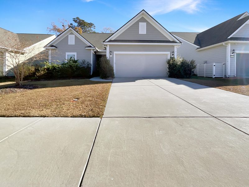 6041 Wilkes Pond Dr, Hollywood, SC 29449