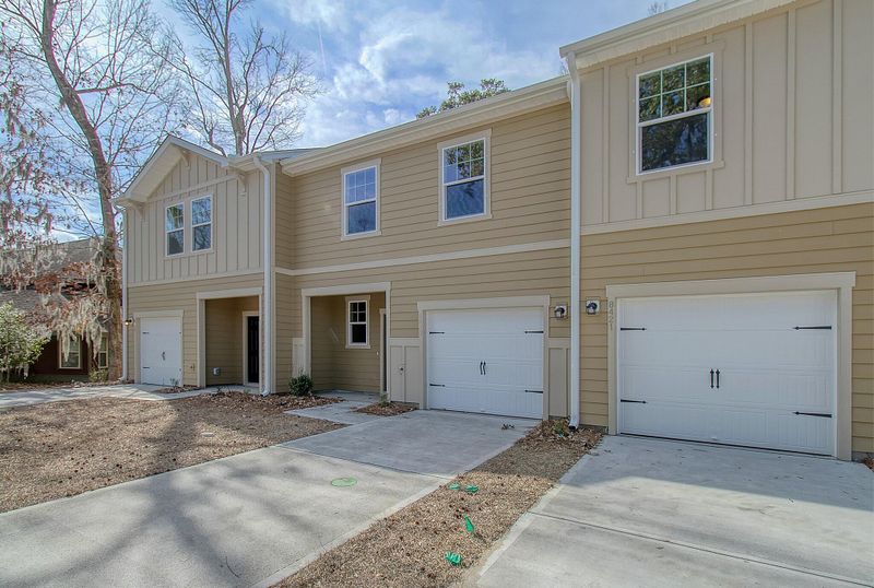 8419 Hidden Bakers Tc, North Charleston, SC 29418