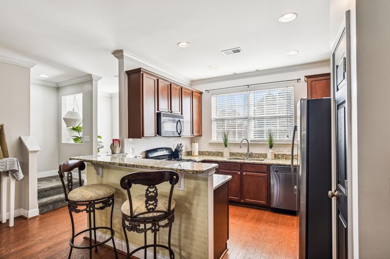 4049 Hartland St, Charleston, SC 29414