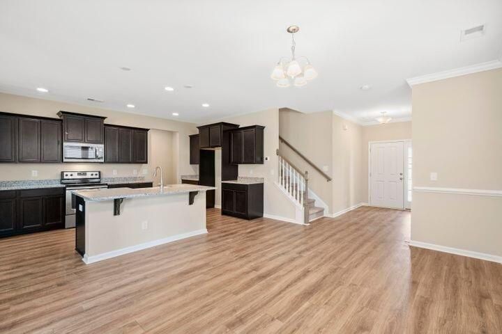 387 Green Fern Dr, Summerville, SC 29483