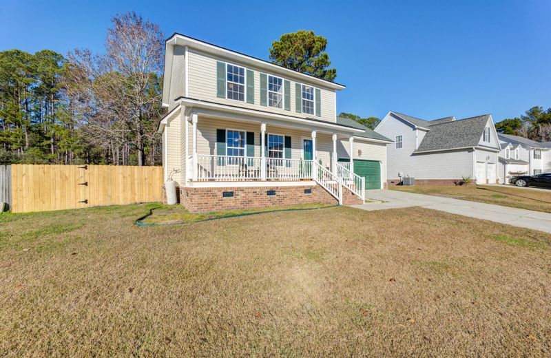 172 Red Cypress Dr, Goose Creek, SC 29445