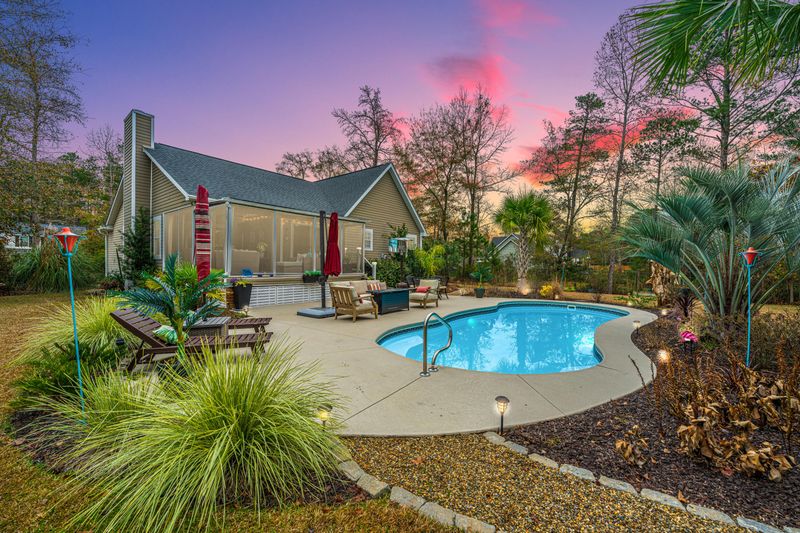 1580 Southwick Dr, Johns Island, SC 29455