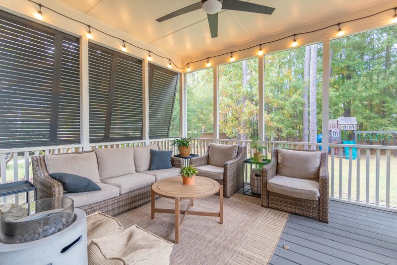 2449 Darts Cove Way, Mount Pleasant, SC 29466