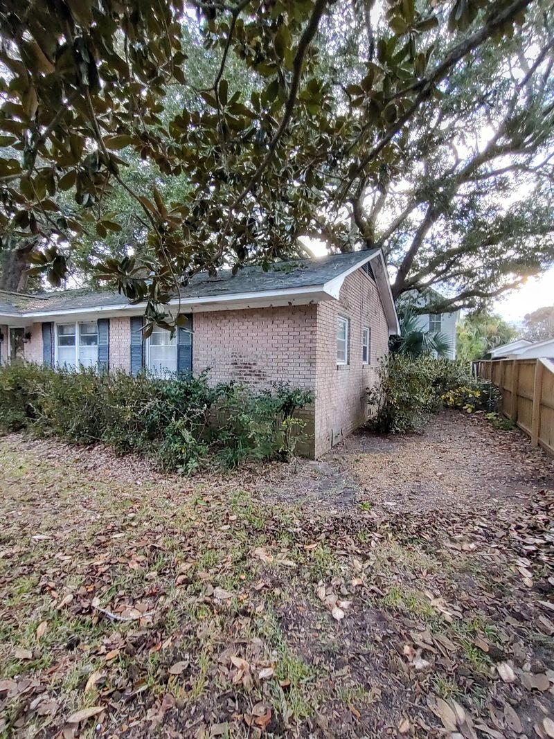 1497 Indian St, Mount Pleasant, SC 29464