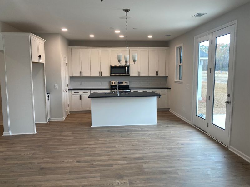 8655 Windsor Hill Blvd, North Charleston, SC 29420