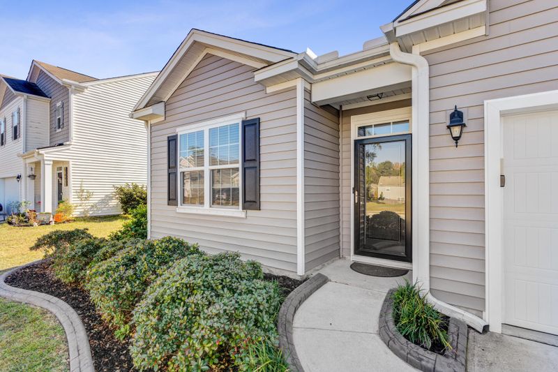 9697 Mosgrove Ave, Ladson, SC 29456