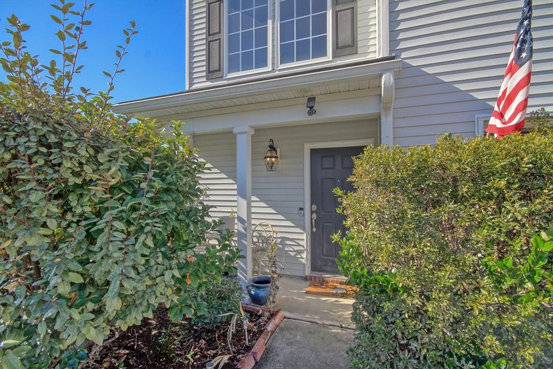 8221 Pickop Miles Ct, Charleston, SC 29406