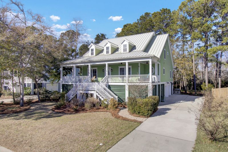 2516 Charter Oaks Dr, Mount Pleasant, SC 29466