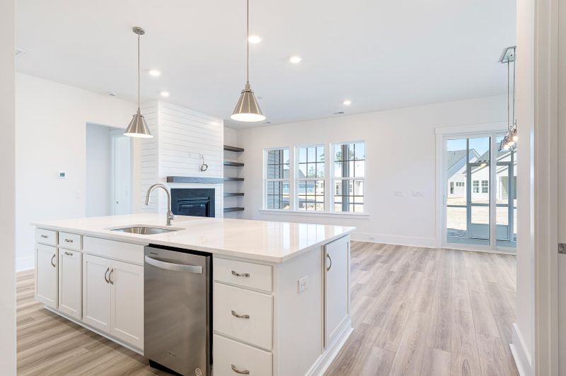 131 Summerwind Dr, Summerville, SC 29486