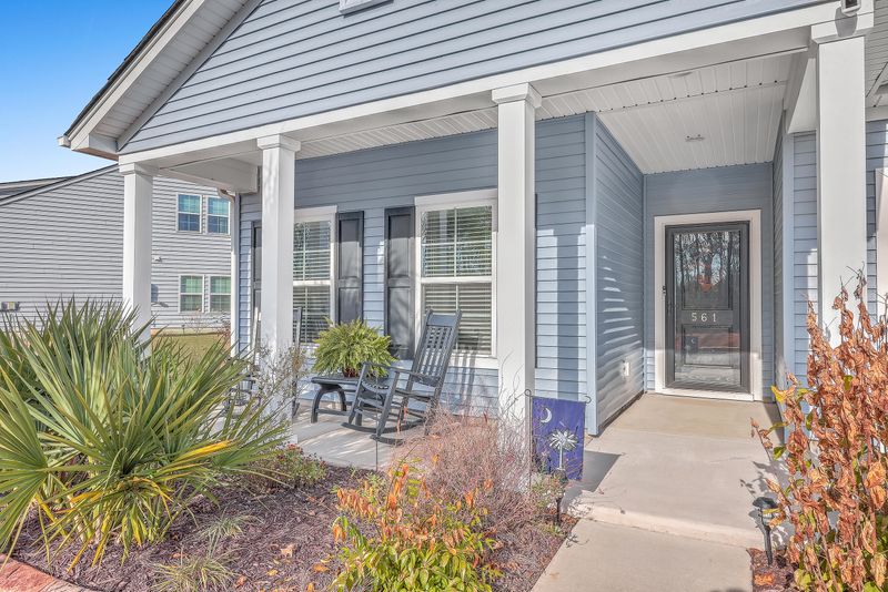 561 Mountain Laurel Cir, Goose Creek, SC 29445
