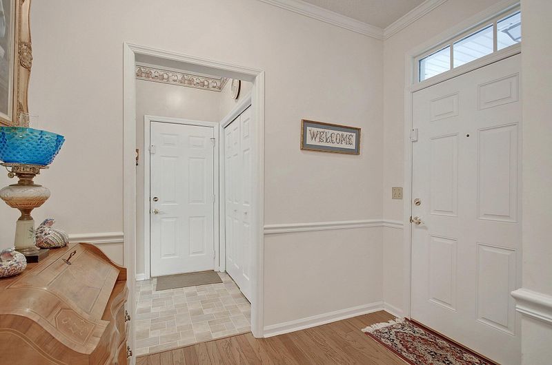 9013 Delancey Cir, North Charleston, SC 29406