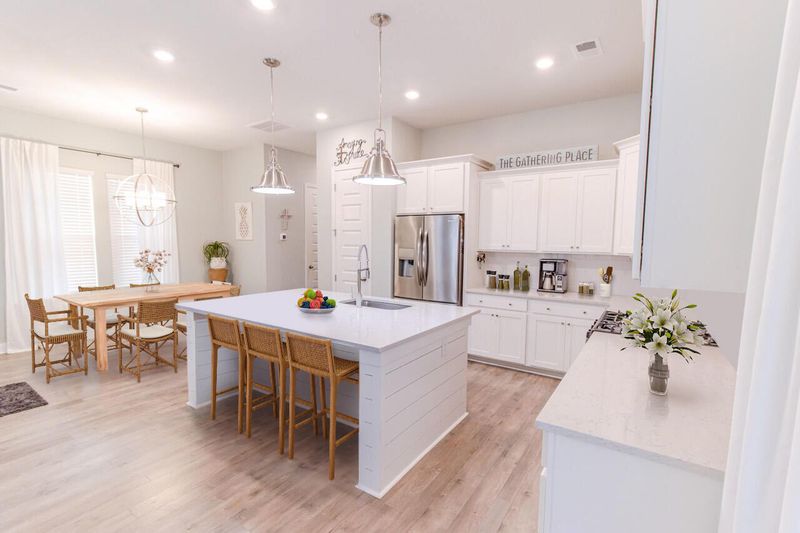 211 Barons Dr, Charleston, SC 29414