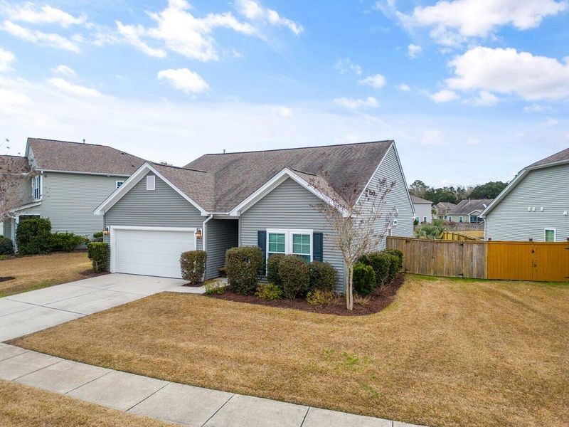 1322 Paint Horse Ct, Mount Pleasant, SC 29429