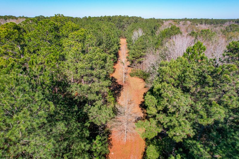 618 Murphy Bay Dr, Cross, SC 29436