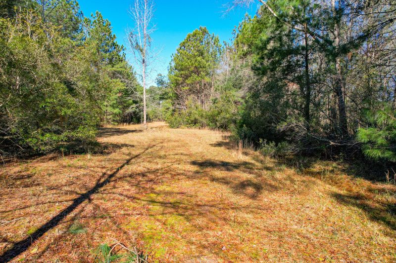 618 Murphy Bay Dr, Cross, SC 29436