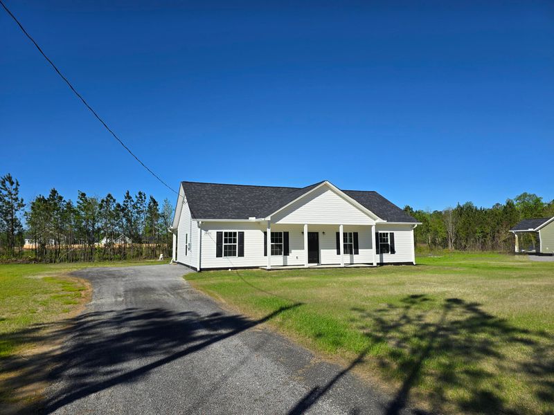 2835 Old Gilliard Rd, Holly Hill, SC 29059